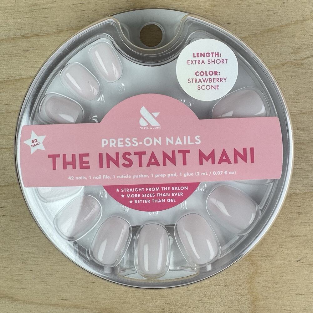 Olive & June The Instant Mani EXTRA SHORT STRAWBERRY SCONE Press On Nails Set